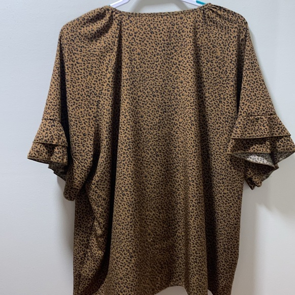 Leopard print blouse - Picture 3 of 4